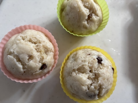 国産チーズで♪バナナチーズレーズン蒸しパン